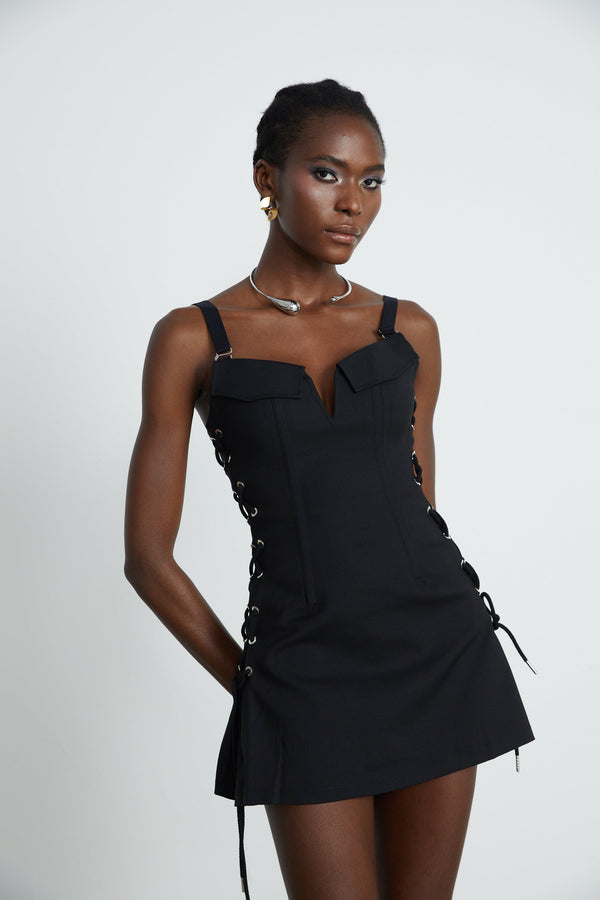 Jaina black hook & eye pocket dress