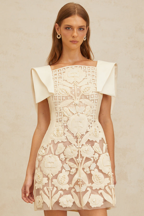 Léa White Floral Appliqué Crochet Mini Dress